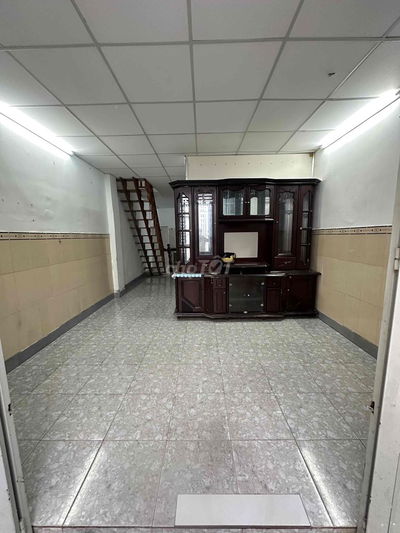 cho thuê nhà hẻm năm châu p11 tân bình. DT: 4m x 13m 1 lầu giá 8tr