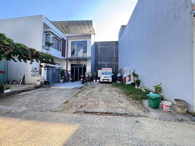 Lô 2 mặt kiệt Lê Đình Kỵ khu cao ráo ko ngập lụt, giá 3ty230tl . 70m2