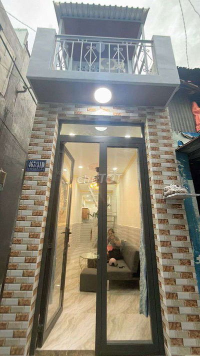 NHÀ ĐẸP VÒNG XOAY LÊ ĐẠI HÀNH Q.11 - DTSD 42M2 - 2 TẦNG  - 2PN - 2WC.