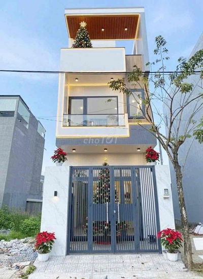 nhà view sông siêu đẹp ngay Vinhomes Q9. giá 5,85 tỷ xem thích ngay