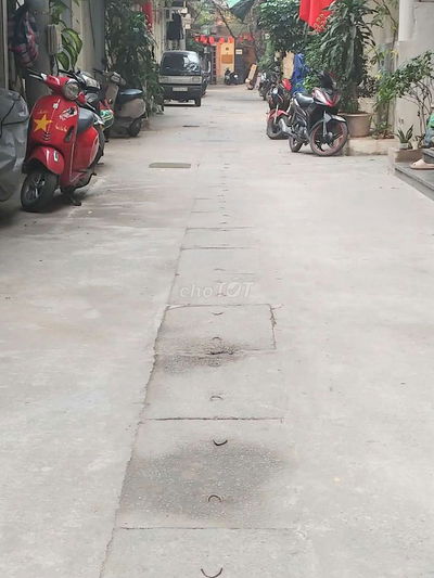 Nhà Phố Nguyễn Trãi - 35m²x4T - Chỉ 8.5 tỷ - 5m ra oto dừng đỗ