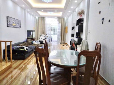 kế bên Trường THCS Trần Văn Quang, dt 4x19, 1 lầu, 3PN, cho thuê 12tr