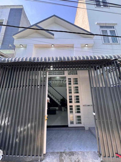 Nhà 1 trệt 1 lửng Ngay Ngã Tư ga Dt 5x12 Hẻm xe hơi