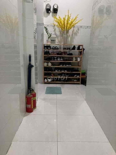 CHO NỮ THUÊ PHÒNG