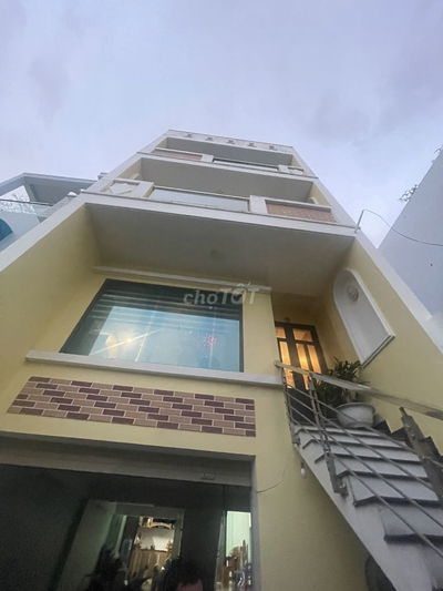 Bán nhà mới ô tô để trong nhà 4PN 5WC Phước Long B, Quận 9, Giá 8ty8