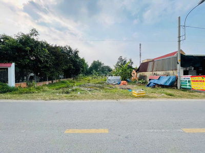 Cần bán 1000m2 đất Bình Dương đường nhựa
