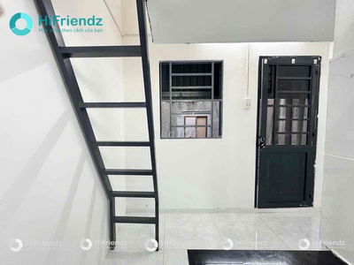 🎉🎉Chính Chủ cho thuê căn gác có ban công cửa sổ trời, gác cáo 1m8