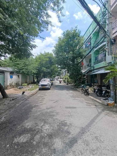 Nhà Liên Tỉnh 5, Lô Góc, HXH trước nhà, 80m2 , dòng tiền ổn định