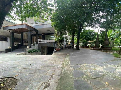 Biệt Thự  1hầm 2lầu 25x45m CN 1080m2 Mặt tiền Lê Thị Riêng