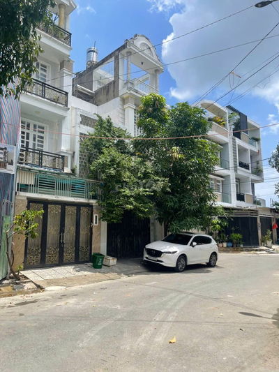 NHÀ PHỐ 5PN - ĐƯỜNG 8M GIGAMALL THỦ ĐỨC - ĐANG CHO THUÊ 15 tr/ THÁNG