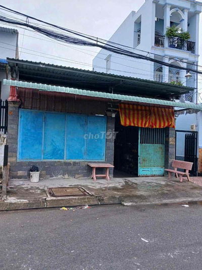 Bán gấp nhà phạm văn hai