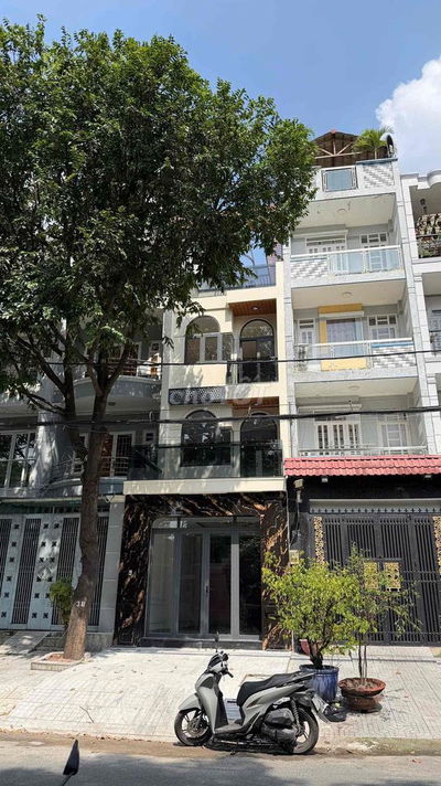 Bán nhà đẹp view trực diện công viên Khu Bình Phú Quận 6