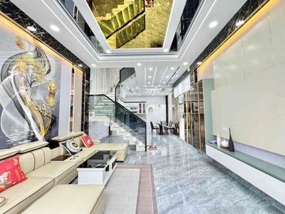 Nhà 3 tầng đẹp lung linh cách Hà Huy Giáp rất gần - 4PN - sân xe hơi