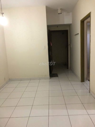 Cho thuê căn hộ cc HQC Hóc Môn 2PN. 2 TL, 1 PK