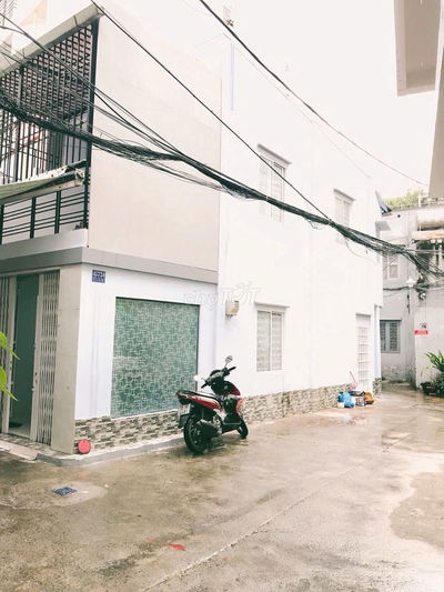 Bán Nhà góc 3 mặt tiền hẻm xe hơi CMT8 P.13 Q.10 45m2 giá 7.5 Tỷ