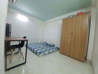 Phòng gần Gigamall, nội thất đầy đủ,không ngập nước.