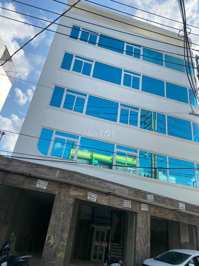 Bán nhà mặt tiền kinh doanh Bình tân thang máy hướng đông kế Tên lửa