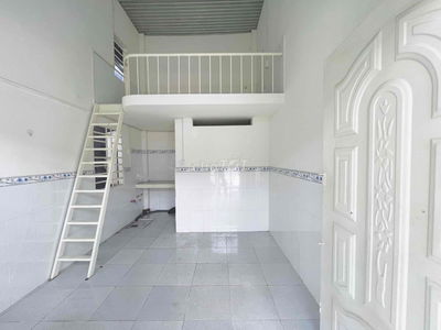 Cho thuê phòng trọ gác cao, giá rẻ đường 494 ngay man thiện, Quận 9