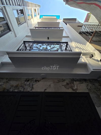 KHÚC THỪA DỤ - CẦU GIẤY - 7 TẦNG THANG MÁY - 5 NGỦ - FULL NT - 13,5 TỶ