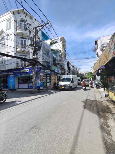 BÁN ĐẤT TẶNG NHÀ MẶT TIỀN -2 TẦNG 5pn -110M -15,99 Tỏi Còn TL.