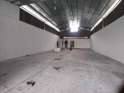 KHO 220M2 ĐÔNG HƯNG THUẬN 2_HẺM XE TẢI