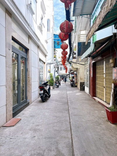 Hẻm 3.5m, 2 căn ra MT đường - Đề Thám Quận 1 - 42m2, 4 tầng 5 PN 7 WC.