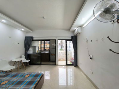 Phòng Studio 30m2 cho thuê ở ngõ 135 Trần Hòa