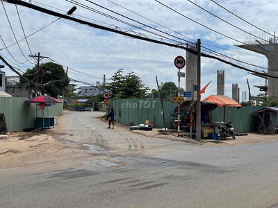 Bán đất lô góc 2 mặt tiền phường Long Bình, Thủ Đức