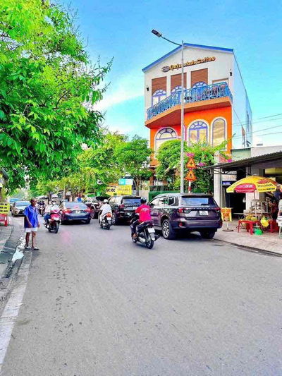 NHÀ 3 LẦU MẶT TIỀN NGANG 10,13 ĐƯỜNG PHẠM SƠN KHAI