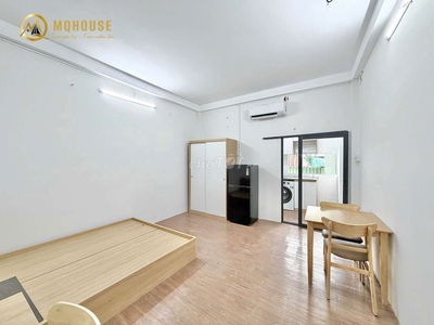 CĂN HỘ 1 PHÒNG NGỦ CỬA SỔ NỘI THẤT MỚI 100% NGAY VÓNG XOAY ĐBP