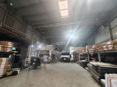 Tôi chủ kho 800m2 tại địa chỉ 425 Hoàng Hữu Nam, Long Bình Quận 9