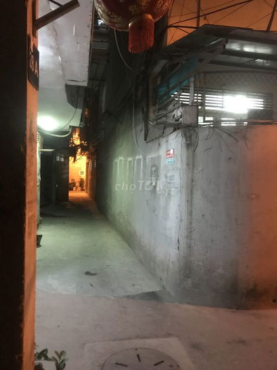 Nhà ở diện tích 95 m2 6 phòng ngủ phường Quan hoa cầu giấy