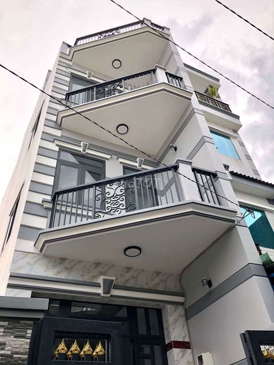 Nhà 3.5 lầu mới xây ngay Q6 SHR