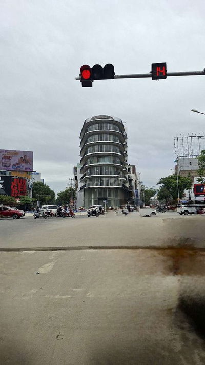 ⭐️  BÁN NHÀ ĐƯỜNG XE Ô TÔ 3 TẦNG – NGAY CẦU RỒNG