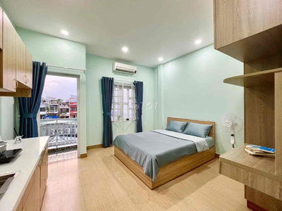 CHÍNH CHỦ CHO THUÊ STUDIO BAN CÔNG CỬA SỔ FULL NT GIÁP QUẬN 1 GIÁ 6.x