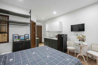 1 PHÒNG NGỦ TÁCH BẾP CÓ SÂN VƯỜN RIÊNG NGAY LÊ VĂN VIỆT