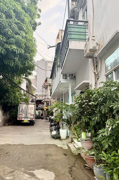 SÓT LẠI 1 CĂN HẺM XE HƠI, NGANG 4M, NƠ TRANG LONG CHỈ HƠN 5TỶ.