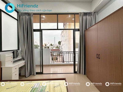 1 PHÒNG NGỦ BAN CÔNG FULL NỘI THẤT GẦN CÔNG VIÊN LÀNG HOA