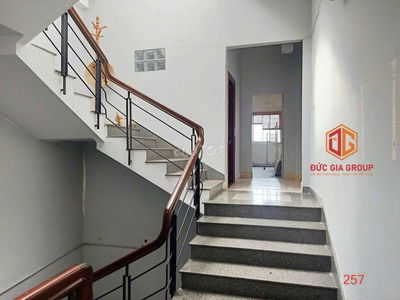 Cho thuê nhà 1T2L đường Đồng Khởi ,P.Tam Hòa giá chỉ 20tr/tháng