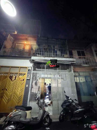 Bán nhà HxH Âu Cơ Thông 3 tầng 31m2 chỉ 3.8 tỷ