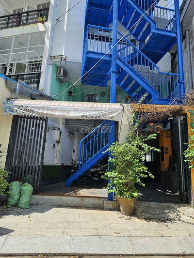 Chính chủ cho thuê MB Nguyễn Cửu Vân đối diện toà VP khu CHDV