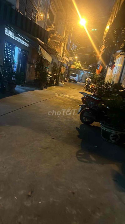 BÁN NHÀ MẶT TIỀN ĐƯỜNG S  8 M QUẬN 4-47M2 3TẦNG -5.5x8. - 10.3 TỶ TL