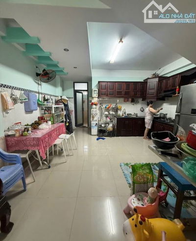 NHÀ MẶT TIỀN HOÀNG HOA THÁM - 120M² -  LÔ GÓC KẸP KIỆT - 2 TẦNG - GẦN GA ĐN - GIÁ 17.8 TỶ