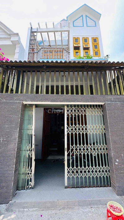 Nhà phố gần VinCom Dĩ An, phường Dĩ An, thành phố Dĩ An.