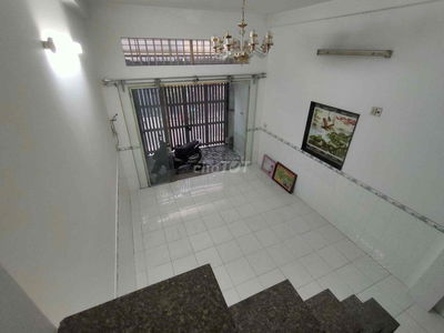 nhà cho thuê nguyên căn một trệt 2 lầu giá rẻ nhất thị trường