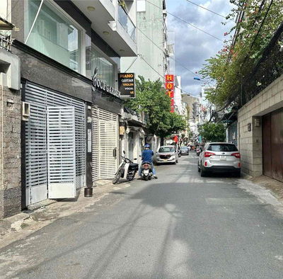 PHÚ NHUẬN MẶT TIỀN ĐOÀN THỊ ĐIỂM 4 TẦNG KINH DOANH NGAY PHAN XÍH LONG