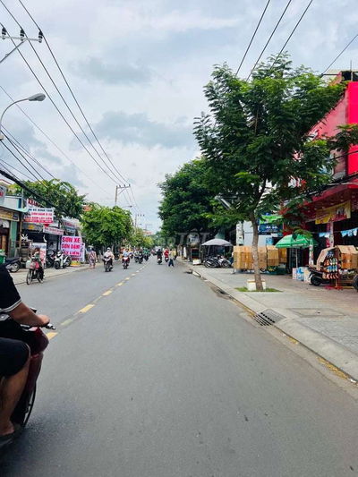 Bán nhà MTKD, Tỉnh Lộ 10, Tân Tạo Bình Tân, dt80m2, Cấp4, giá 11 tỷ