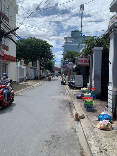 Mặt tiền Hẻm Hùng Vương (thuận tiện kinh doanh)