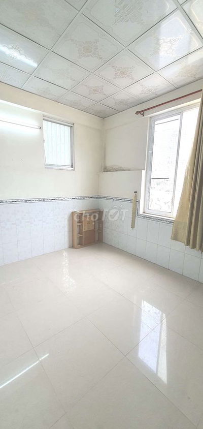 Q7 Huỳnh Tấn Phát 2tr8