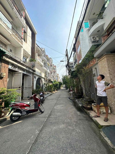 Nhà phố, hẻm thông xe hơi, ra đường phan huy ích 60m